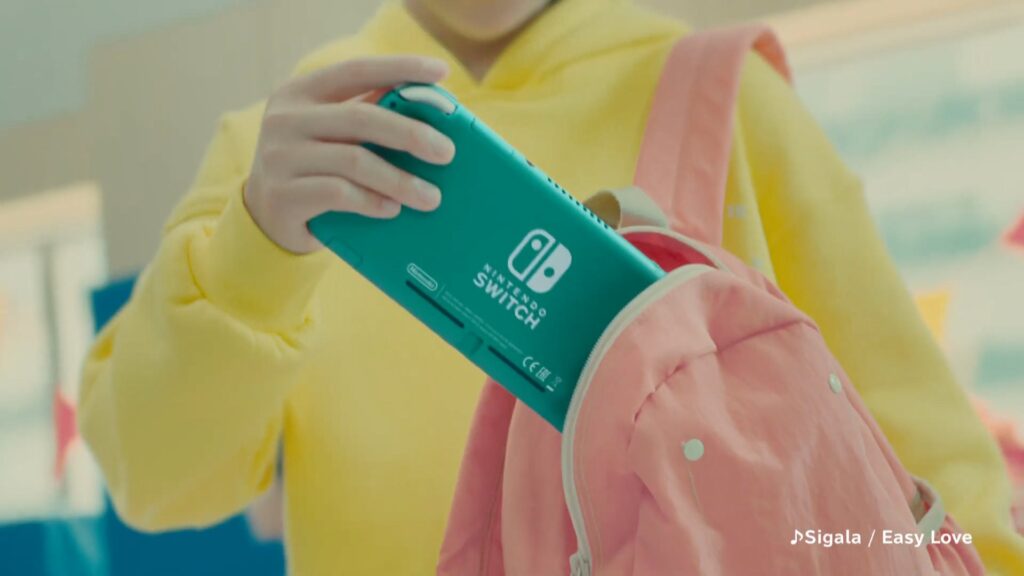 Switch Lite宣传片强调便携性 大量《宝可梦：剑盾》画面曝光